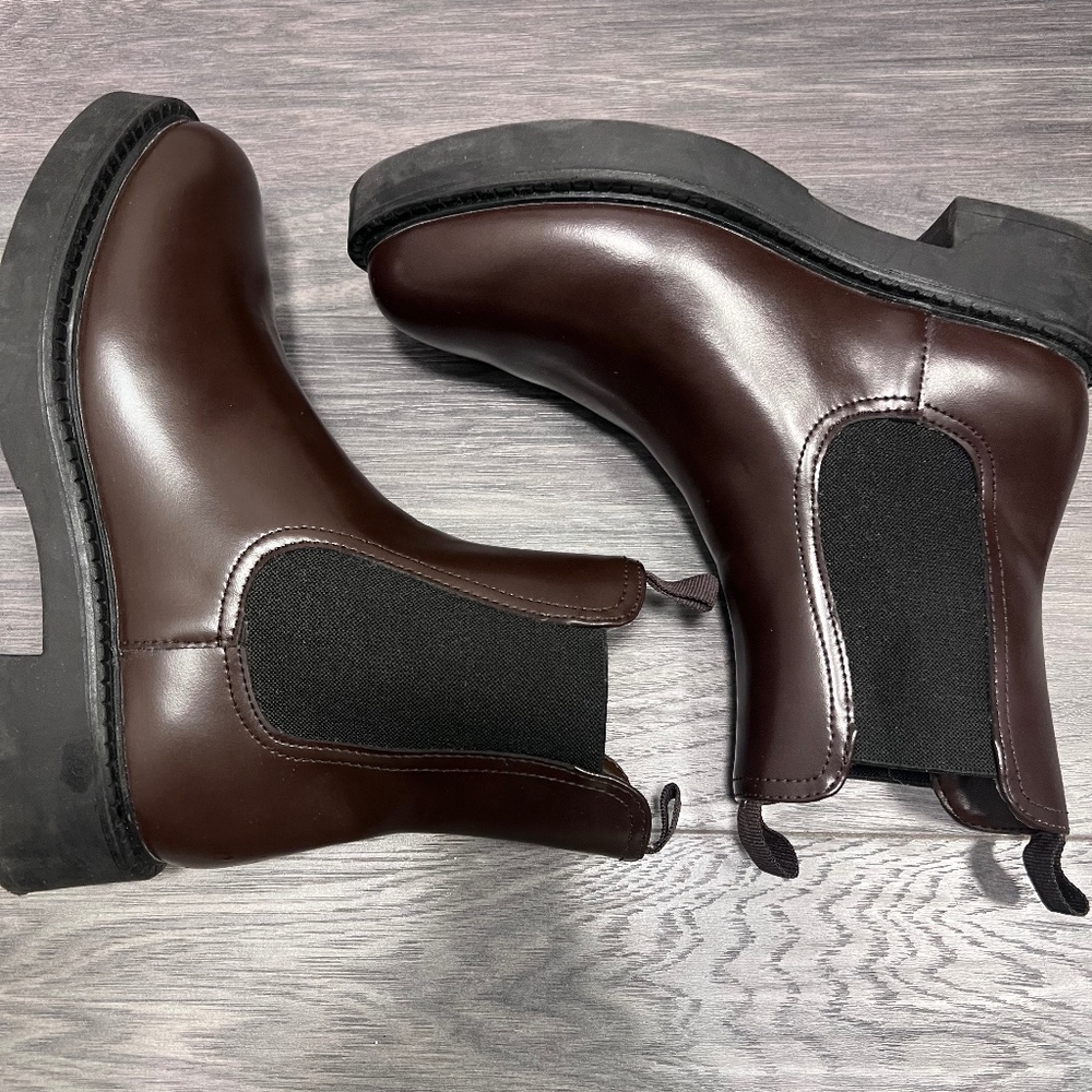 H&M Brown Chelsea Boots SIZE 6